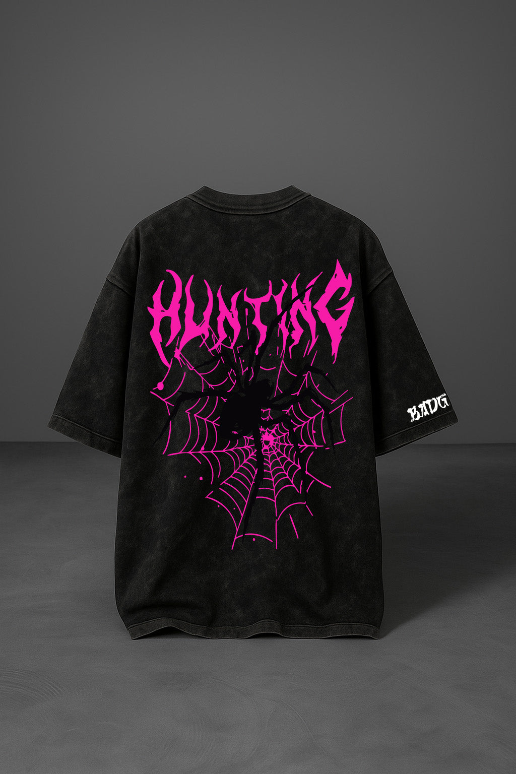 Threads Of Prey : Hunting Spider T-shirt