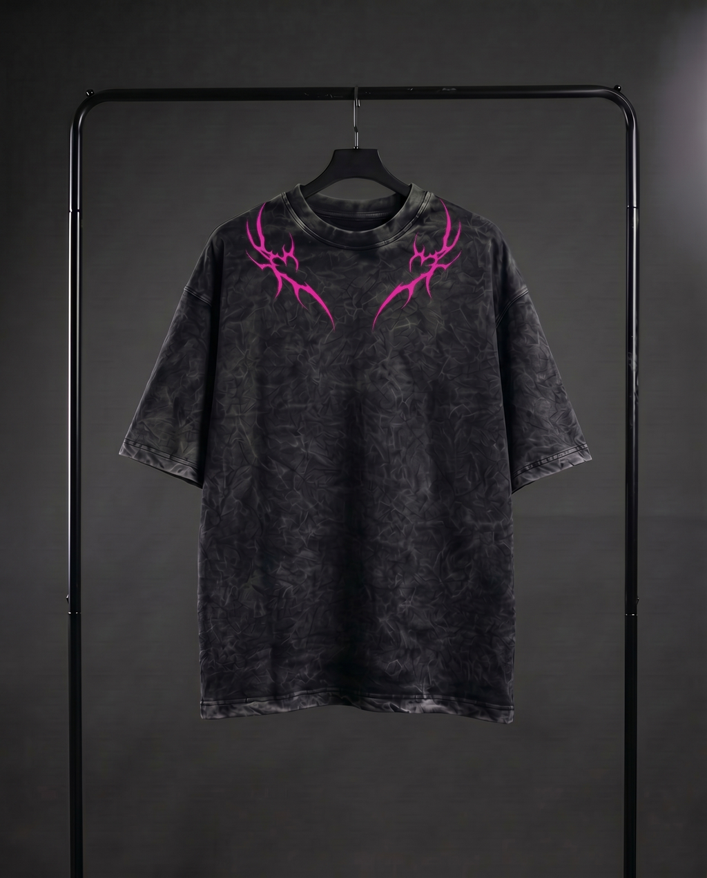 Threads Of Prey : Hunting Spider T-shirt
