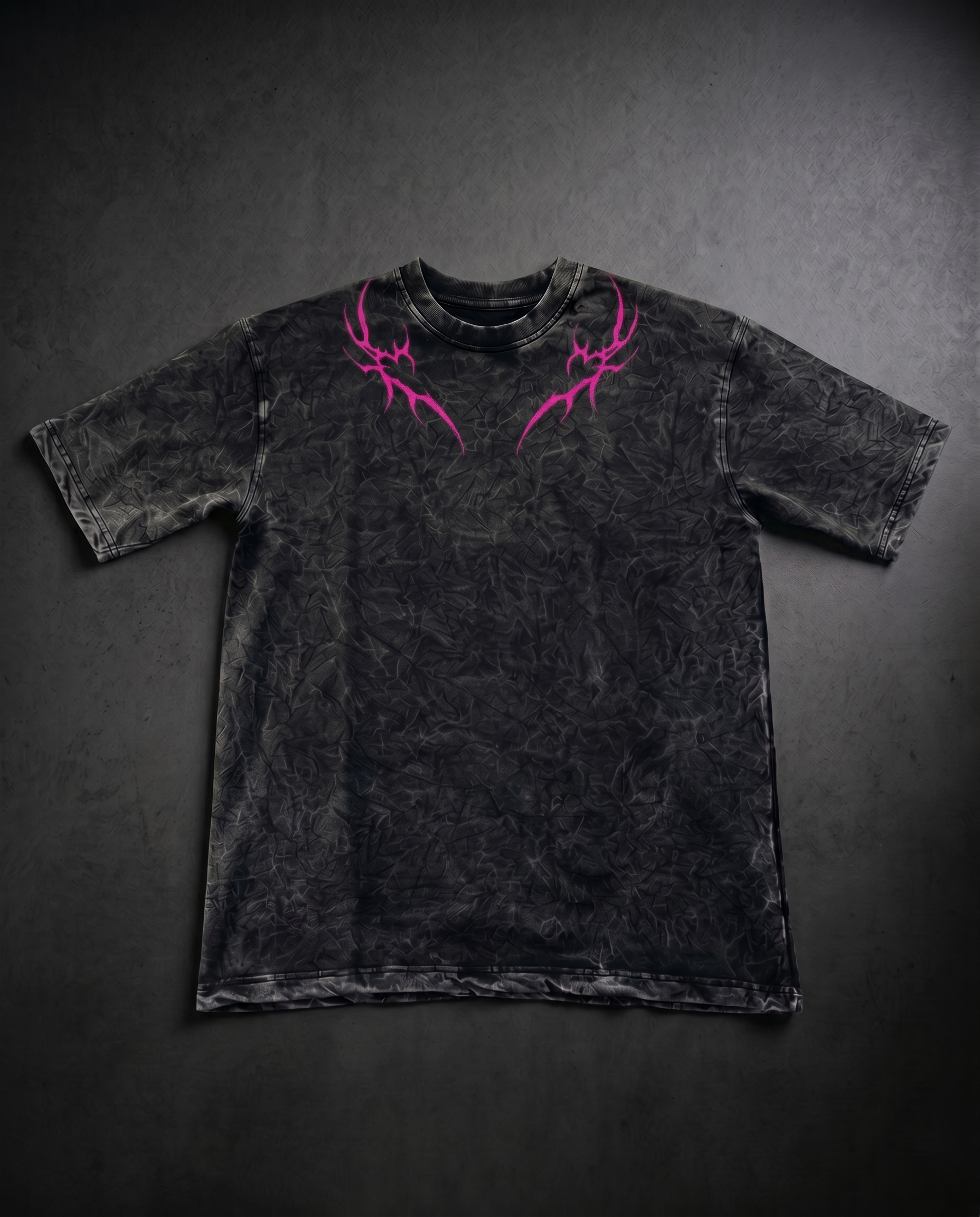 Threads Of Prey : Hunting Spider T-shirt